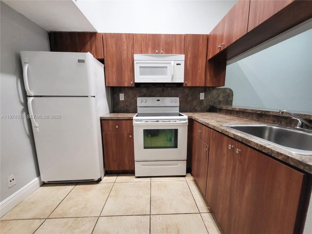 13907 SW 93rd Ln, Unit 13907, Miami, FL 33186 Photo