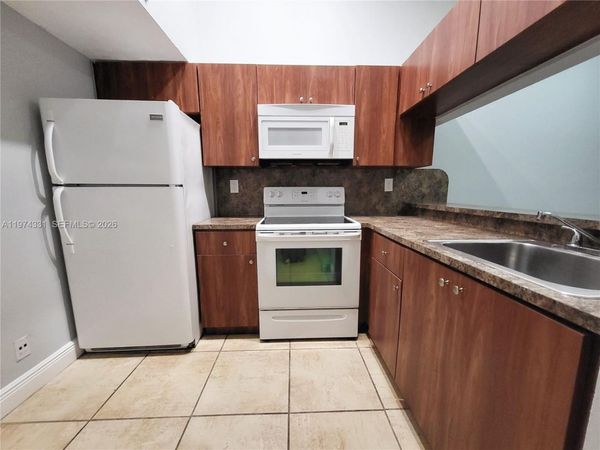 13907 SW 93rd Ln, Unit 13907, Miami, FL 33186