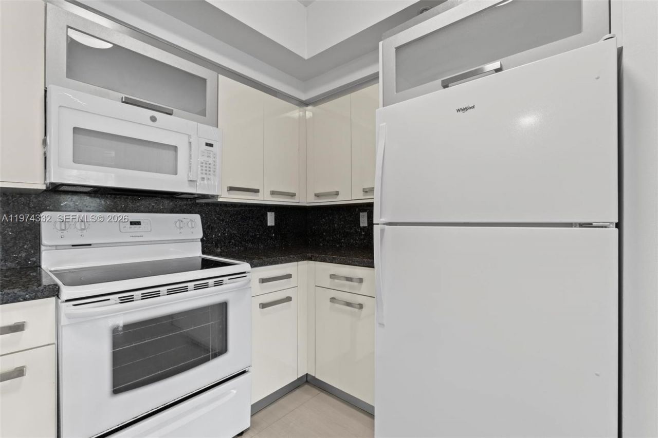 2440 E Preserve Way , Unit 206, Miramar, FL 33025 Photo