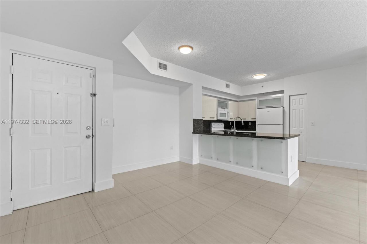 2440 E Preserve Way , Unit 206, Miramar, FL 33025 Photo