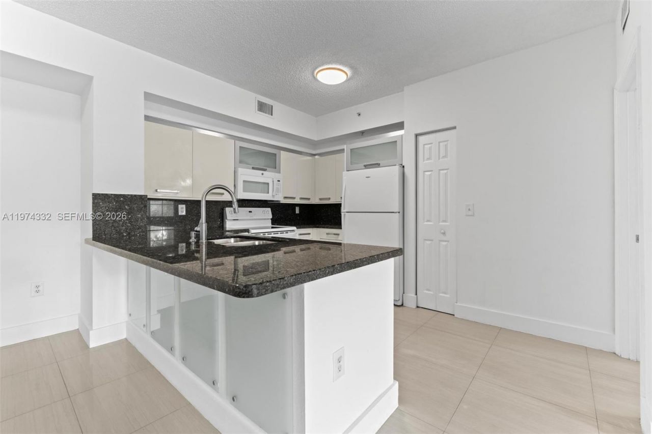 2440 E Preserve Way , Unit 206, Miramar, FL 33025 Photo