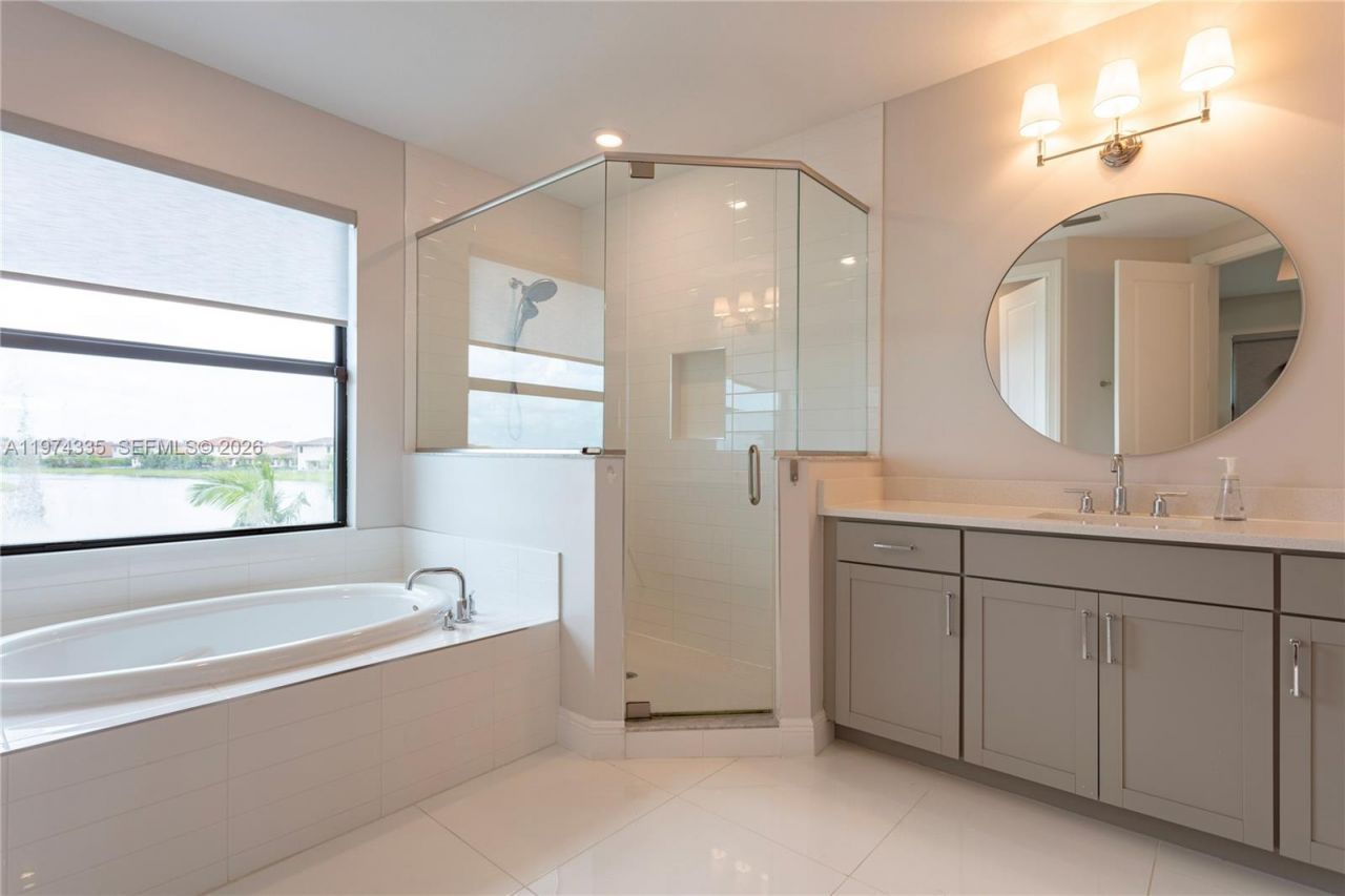 8555 E Baypoint Cir, Parkland, FL 33076 Photo