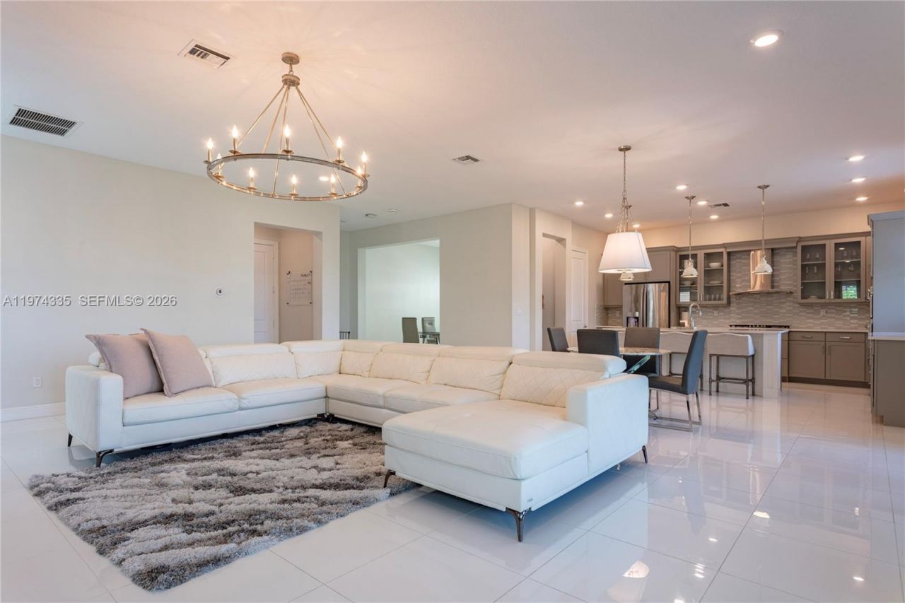 8555 E Baypoint Cir, Parkland, FL 33076 Photo