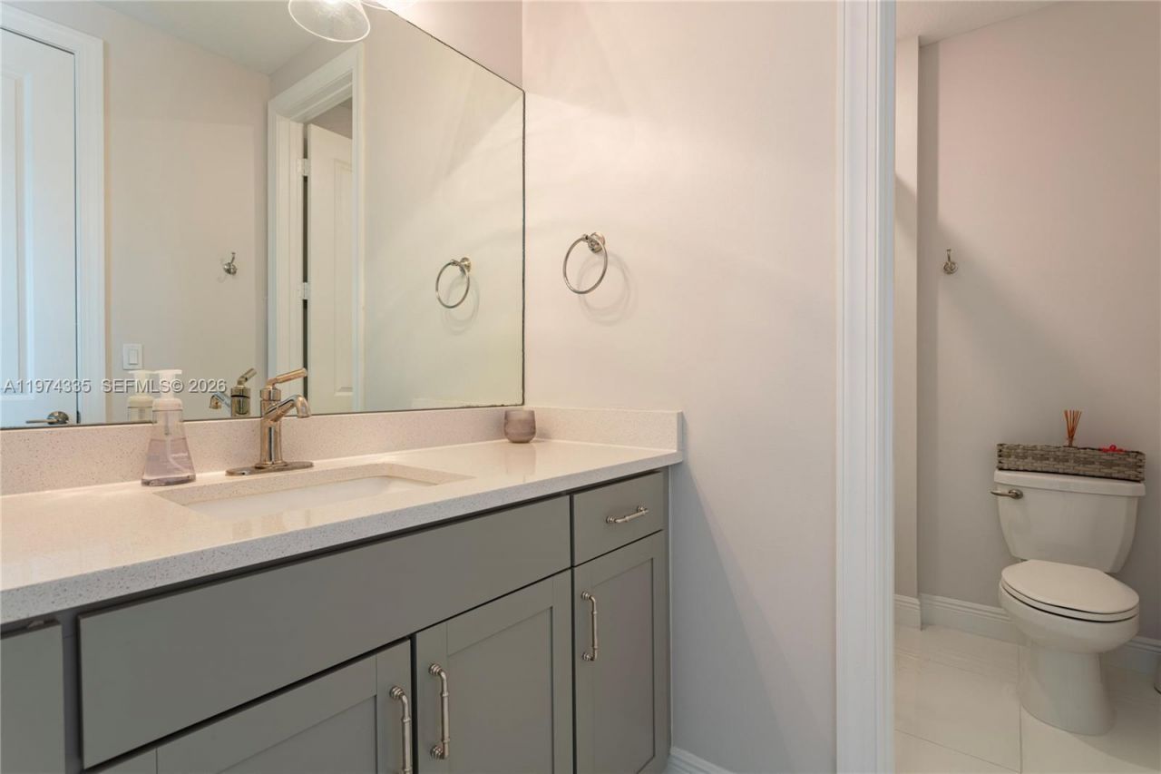 8555 E Baypoint Cir, Parkland, FL 33076 Photo