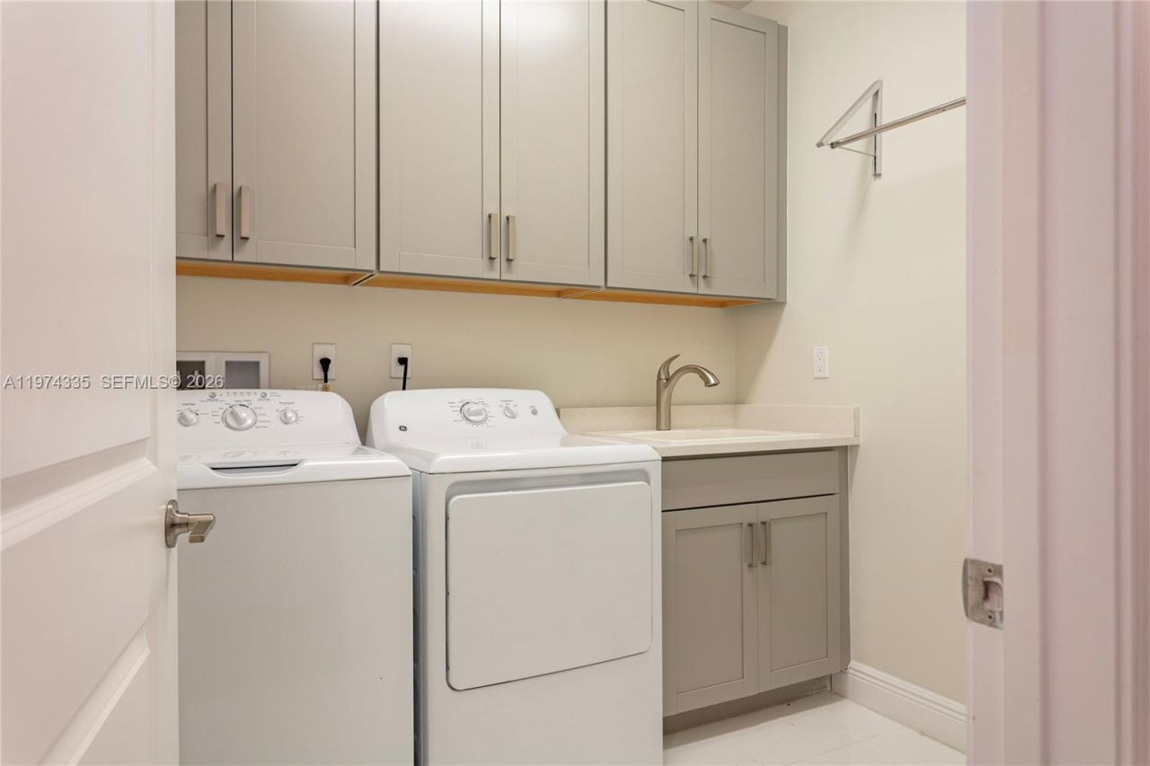 8555 E Baypoint Cir, Parkland, FL 33076 Photo