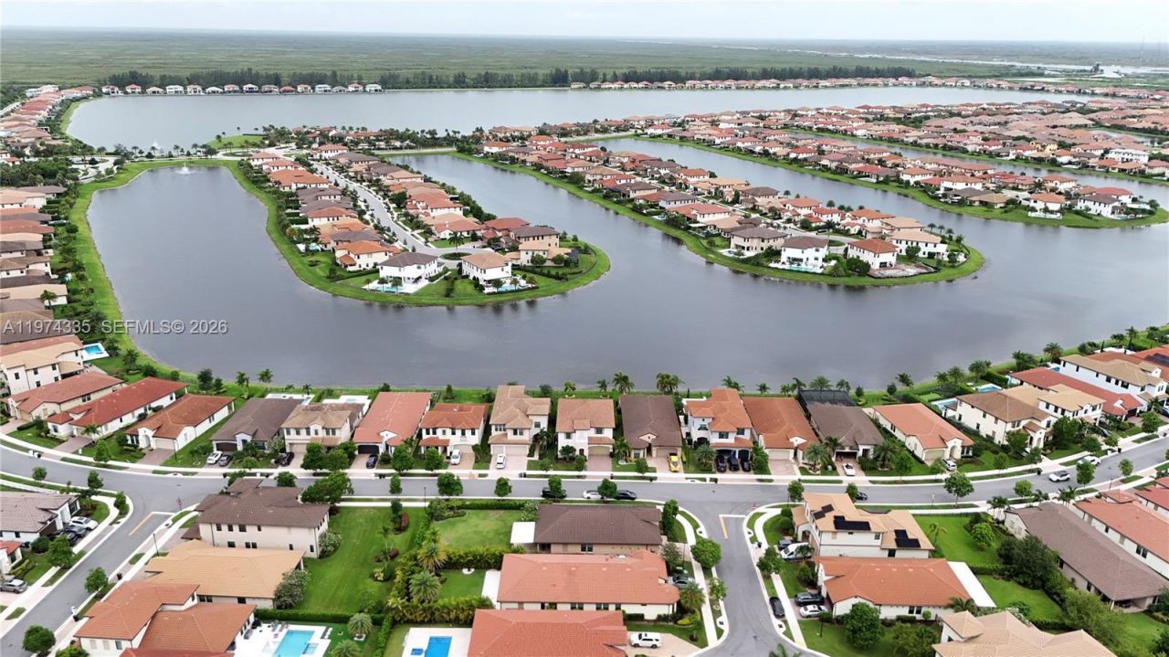 8555 E Baypoint Cir, Parkland, FL 33076 Photo