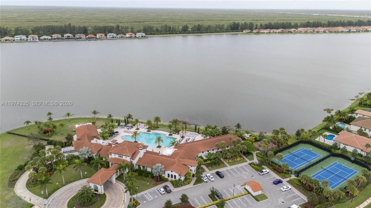 8555 E Baypoint Cir, Parkland, FL 33076 Photo