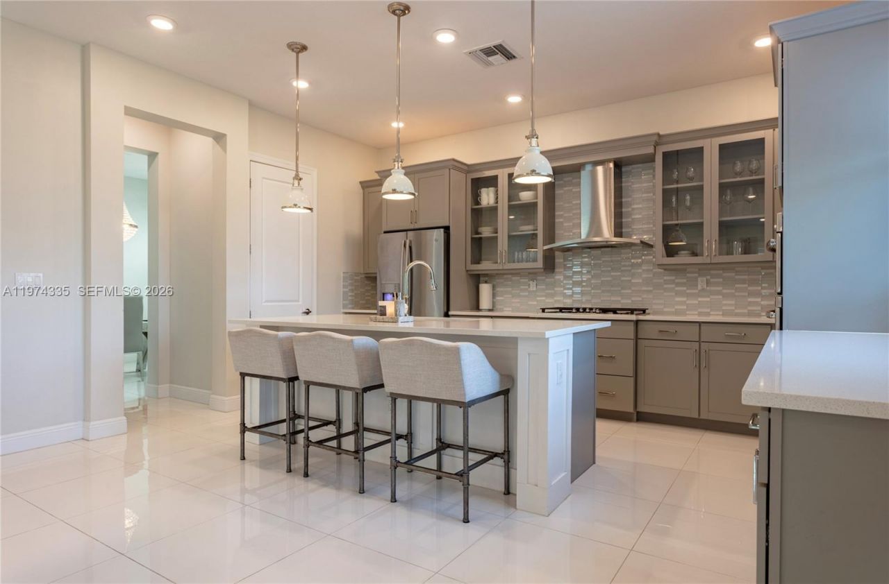 8555 E Baypoint Cir, Parkland, FL 33076 Photo