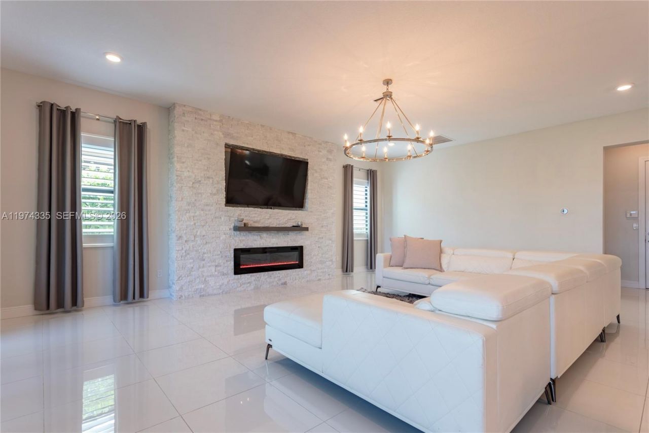 8555 E Baypoint Cir, Parkland, FL 33076 Photo