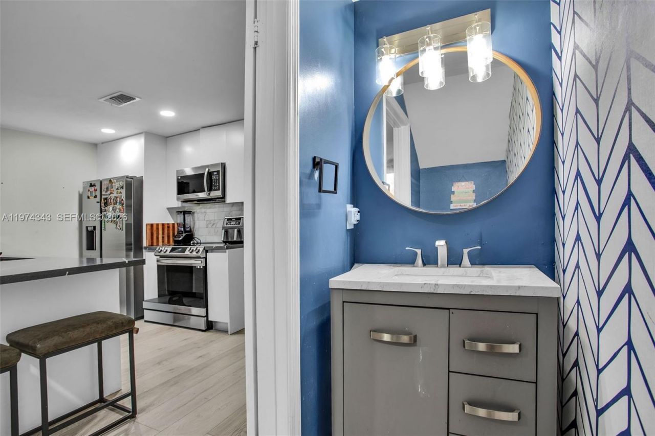 850 Sorrento Dr , Unit 1, Weston, FL 33326 Photo