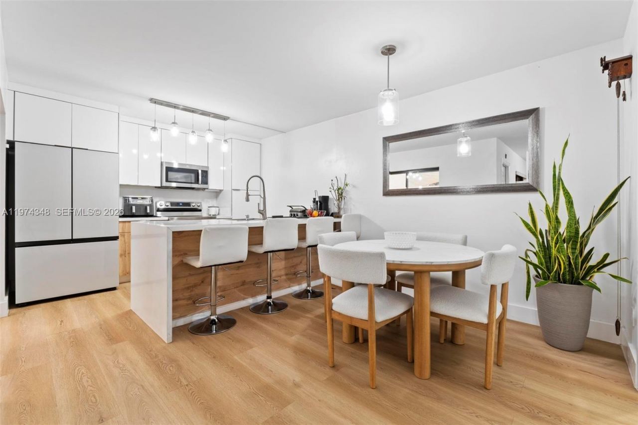 806 SW 119th Way, Davie, FL 33325 Photo