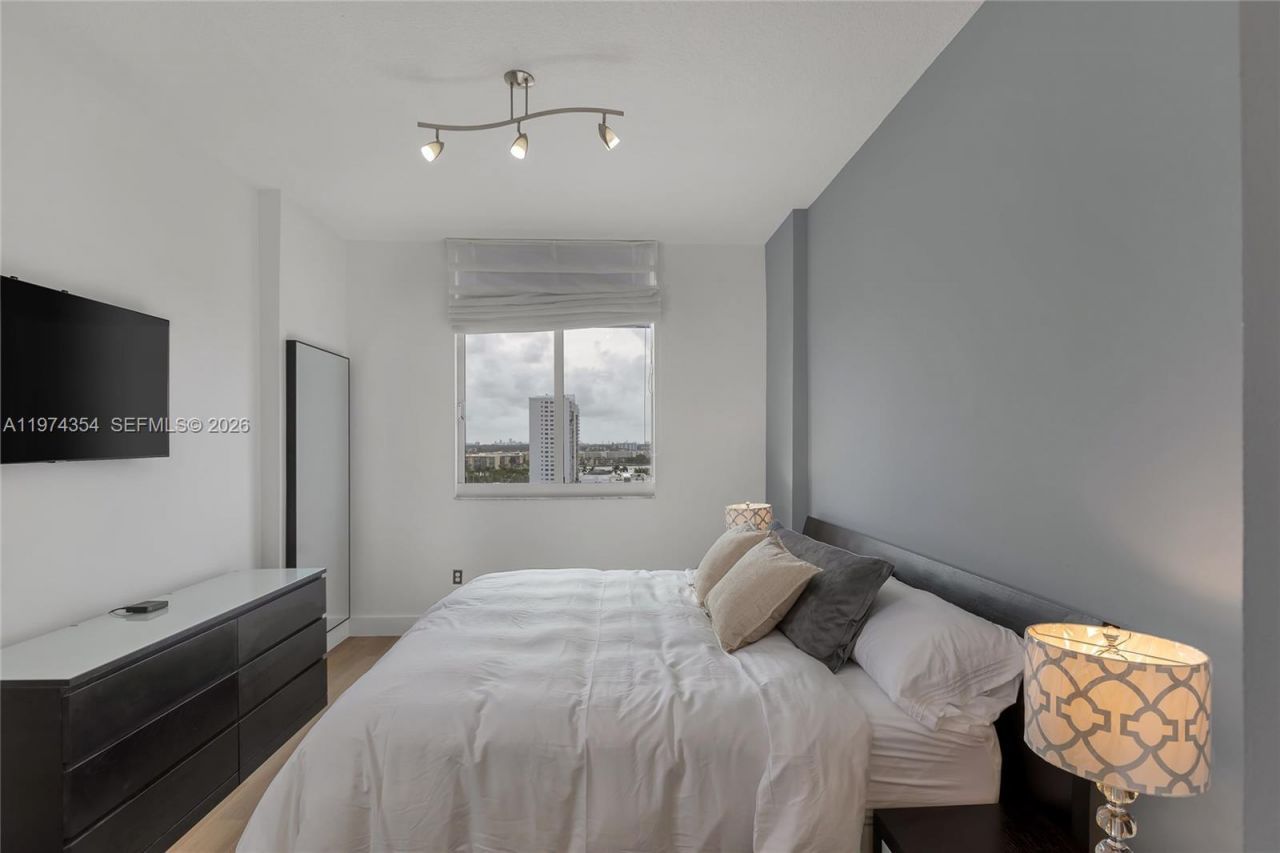 18800 NE 29th Ave , Unit PH15, Aventura, FL 33180 Photo