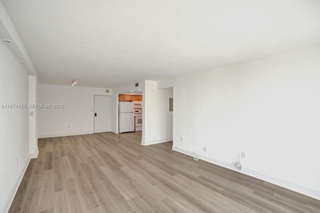 1450 Brickell Bay Dr , Unit 503, Miami, FL 33131 Photo