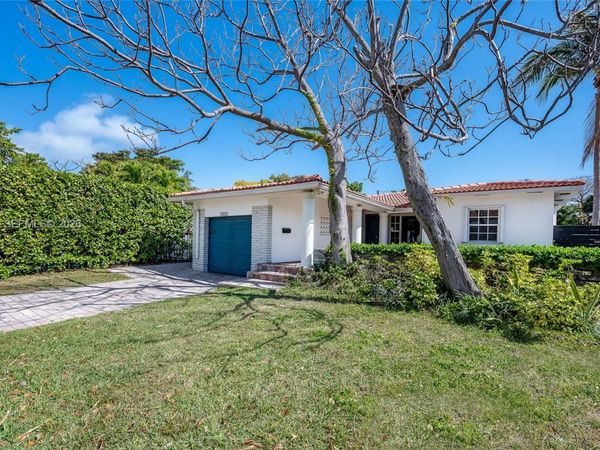 7027 Trouville Esplanade , Miami Beach, FL 33141