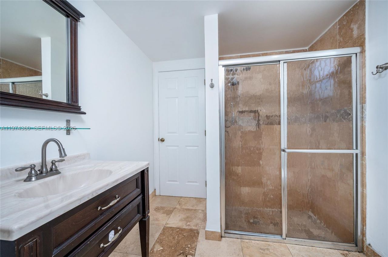 7027 Trouville Esplanade, Miami Beach, FL 33141 Photo