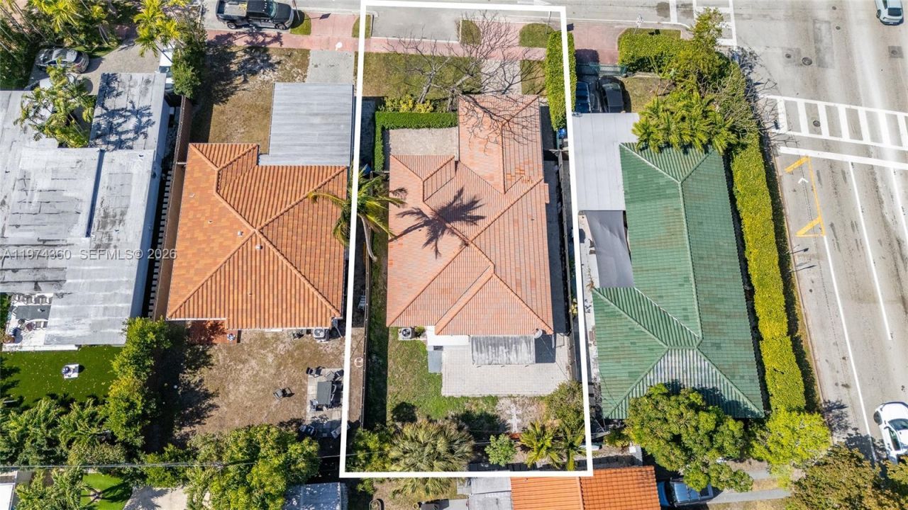 7027 Trouville Esplanade, Miami Beach, FL 33141 Photo