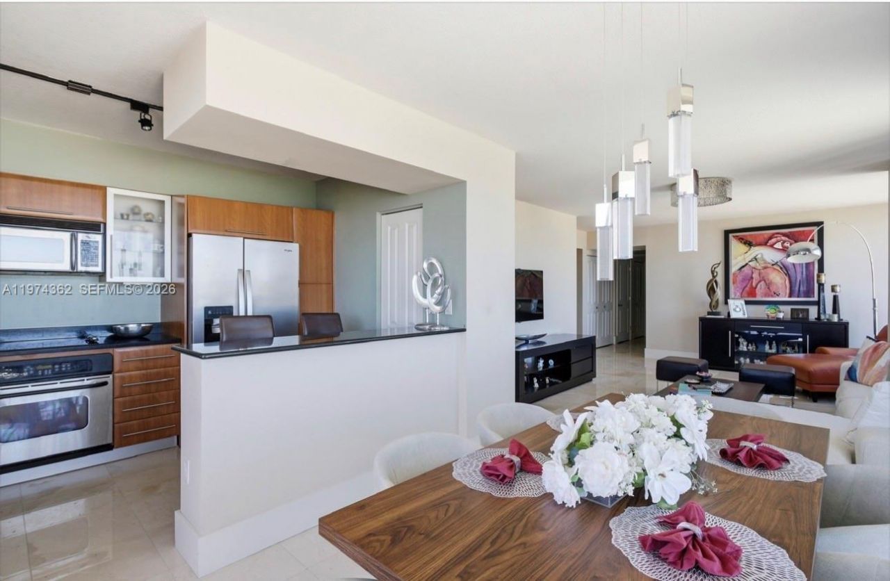 610 W Las Olas Blvd, Unit 1617, Fort Lauderdale, FL 33312 Photo