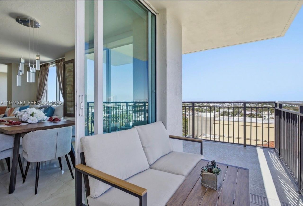 610 W Las Olas Blvd, Unit 1617, Fort Lauderdale, FL 33312 Photo