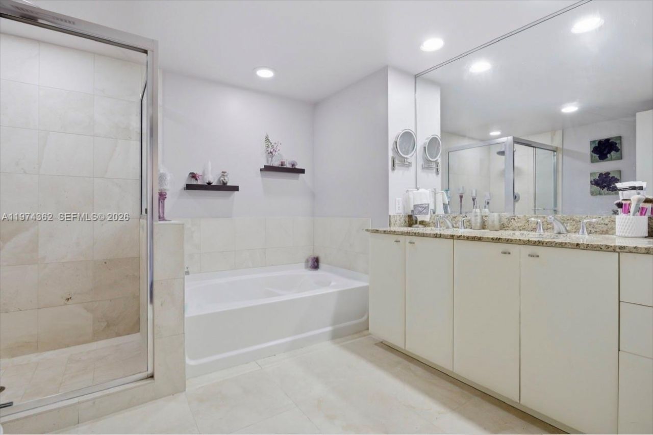 610 W Las Olas Blvd, Unit 1617, Fort Lauderdale, FL 33312 Photo