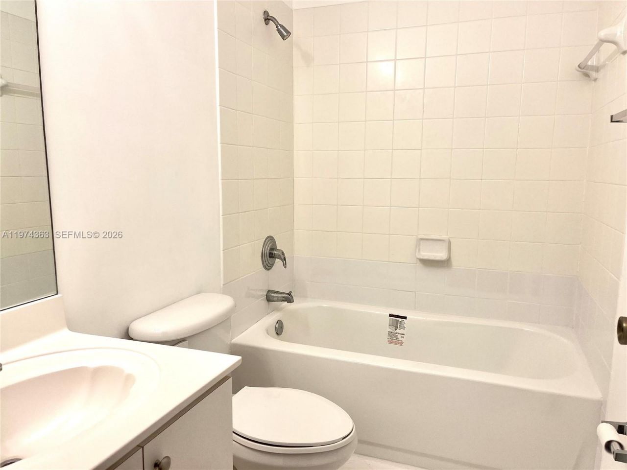 930 NE 33rd Terr , Unit 203, Homestead, FL 33033 Photo