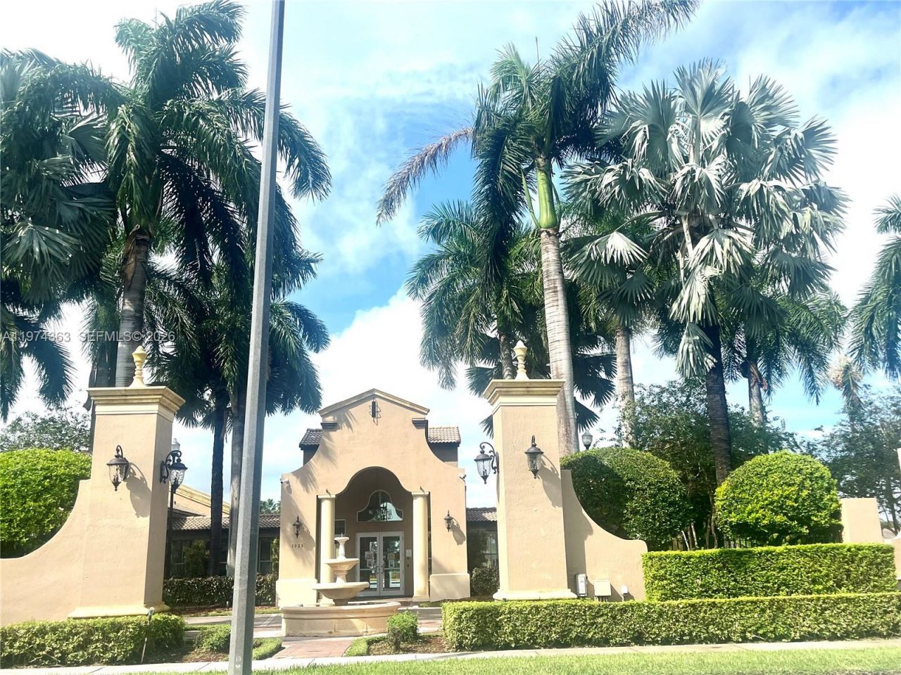 930 NE 33rd Terr , Unit 203, Homestead, FL 33033 Photo