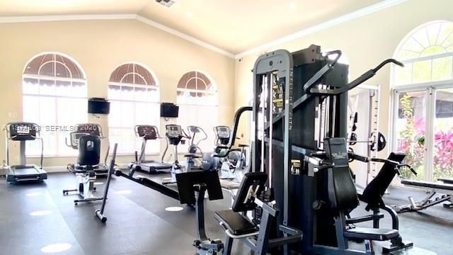 930 NE 33rd Terr , Unit 203, Homestead, FL 33033 Photo