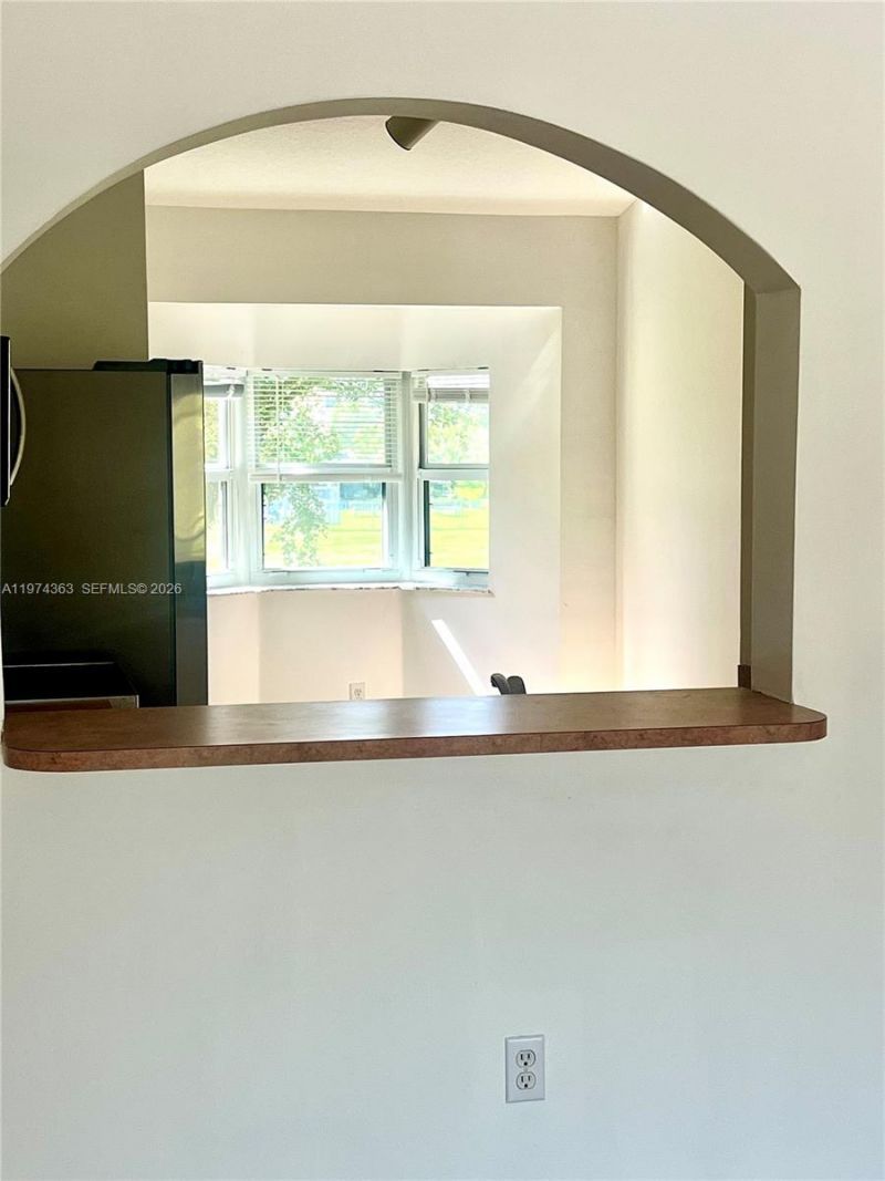 930 NE 33rd Terr , Unit 203, Homestead, FL 33033 Photo