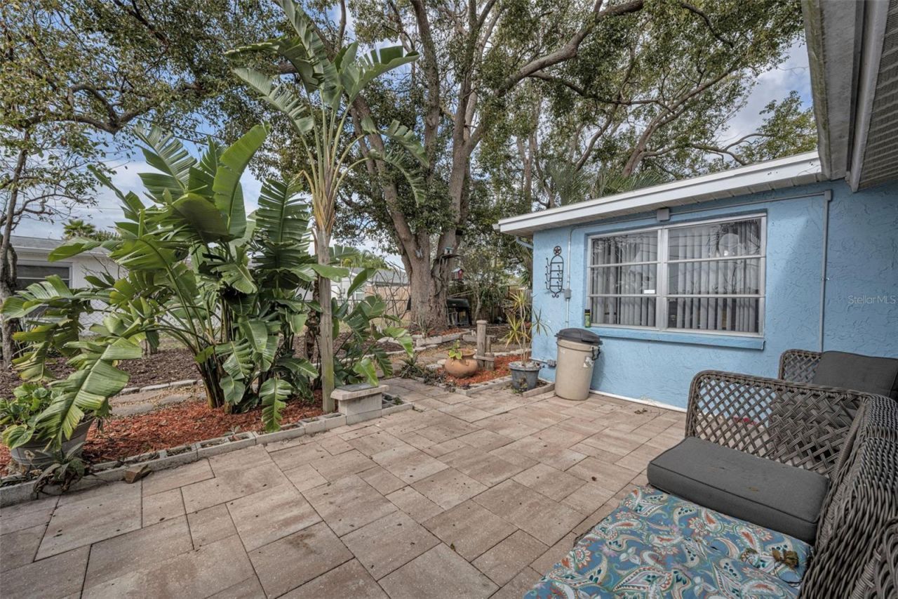 1131 Royalwood Drive , Holiday, FL 34690 Photo