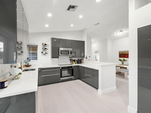 16473 Del Palacio Ct, Delray Beach, FL 33484