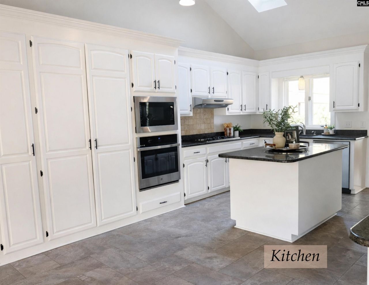 202 Columbia Club Drive E Photo 11