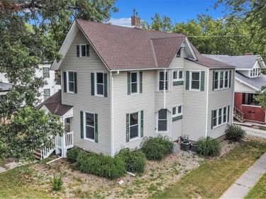 260 S 27 Street, Lincoln, NE 68510