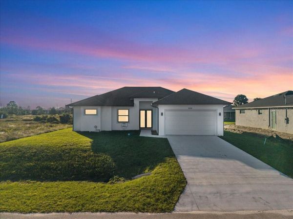 1024 HALBY AVENUE , LEHIGH ACRES, FL 33974