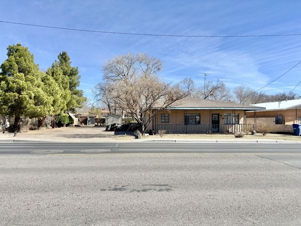 444 Main Street NW, Los Lunas, NM 87031