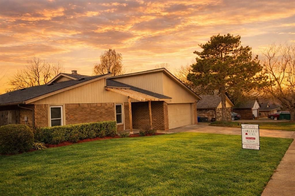 516 Elmcrest Drive, Norman, OK 73071 Main Photo