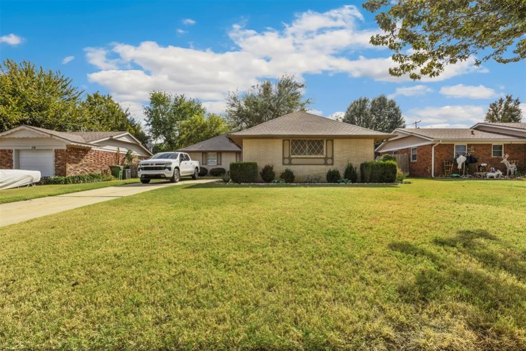 116 Utah Avenue, Yukon, OK 73099 Main Photo