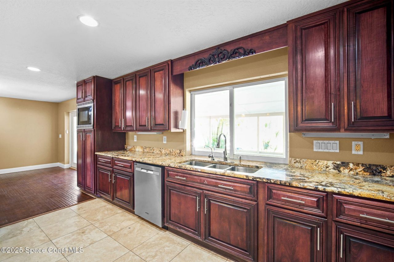 3940 Fairfax Drive , Mims, FL 32754 Photo