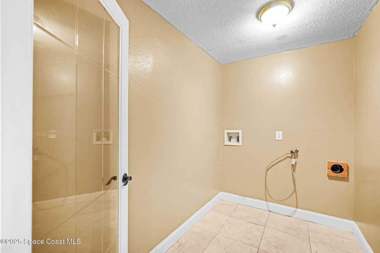 3940 Fairfax Drive , Mims, FL 32754 Photo