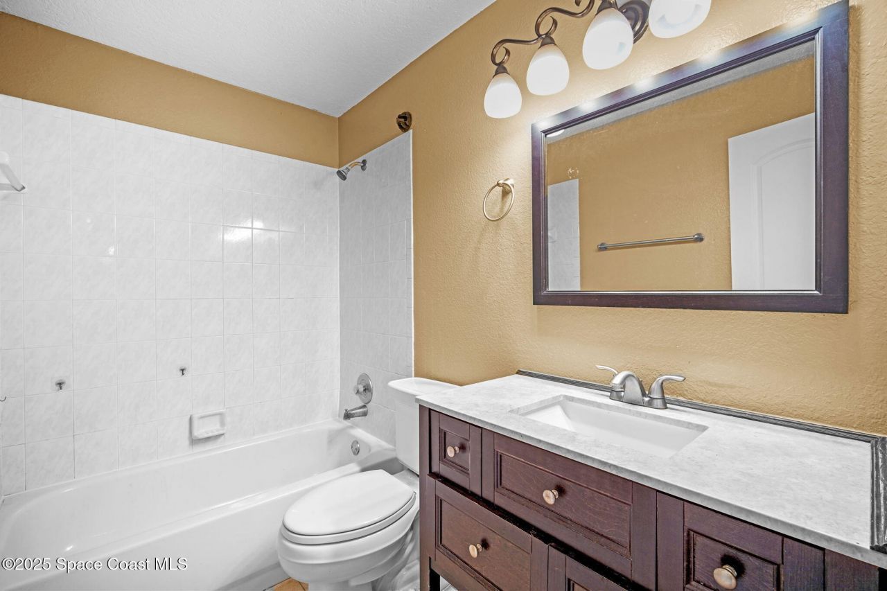 3940 Fairfax Drive , Mims, FL 32754 Photo