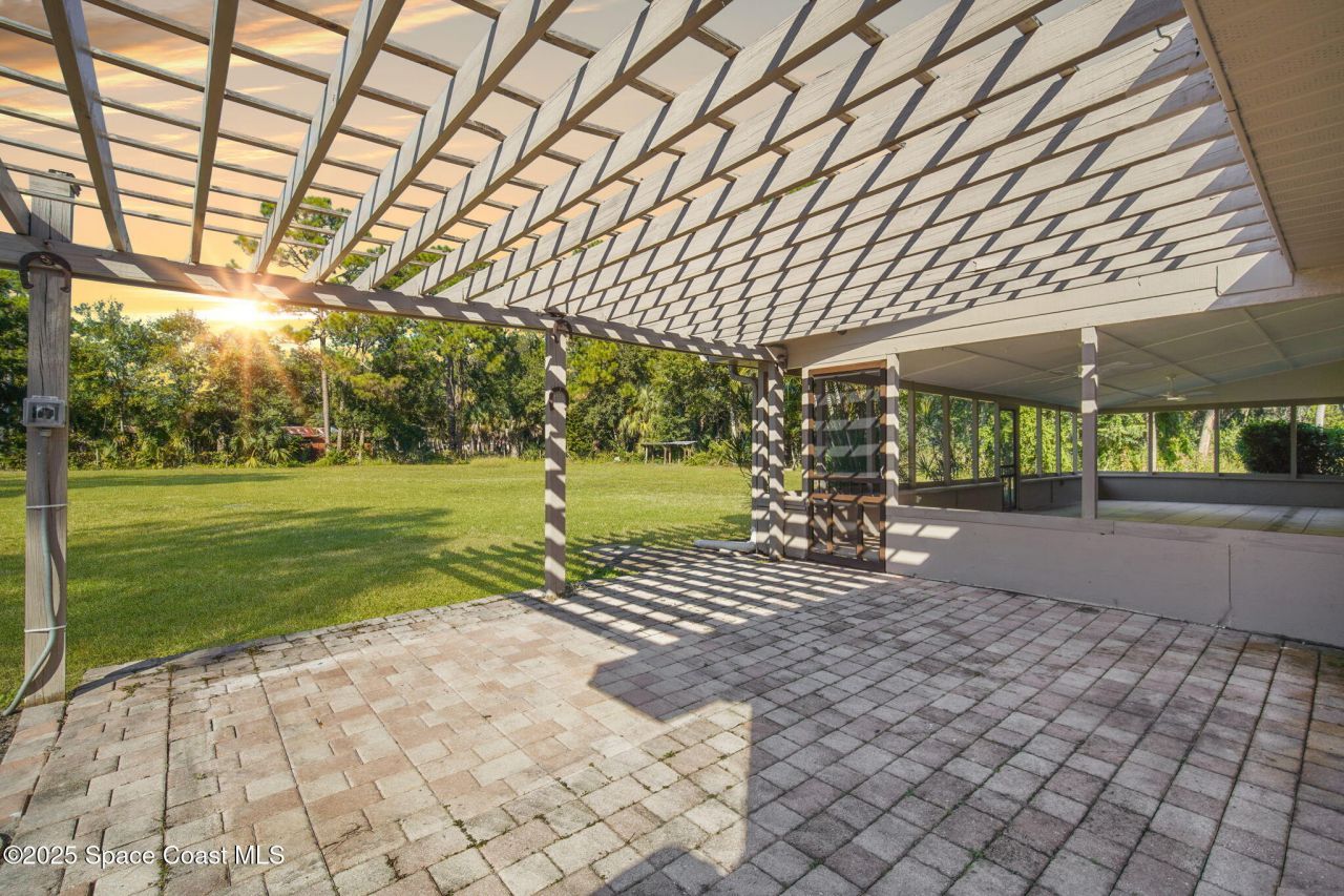 3940 Fairfax Drive , Mims, FL 32754 Photo