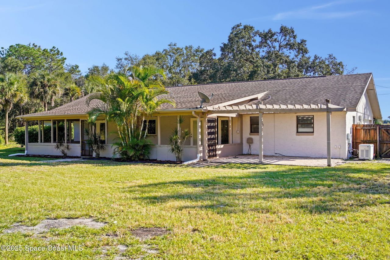 3940 Fairfax Drive , Mims, FL 32754 Photo