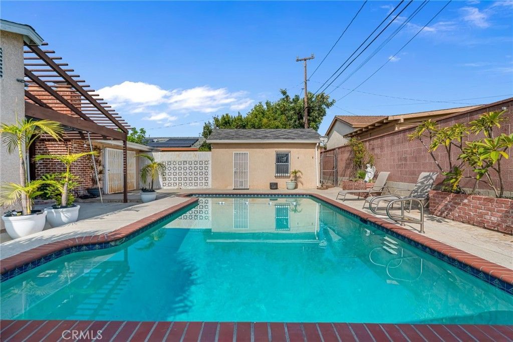 10624 S 6th Avenue, Inglewood, CA 90303 Main Photo