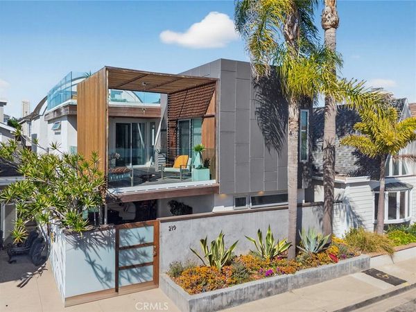 219 Colton, Newport Beach, CA 92663