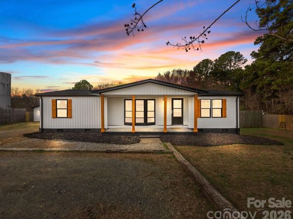 1711 West C Street , Kannapolis, NC 28081