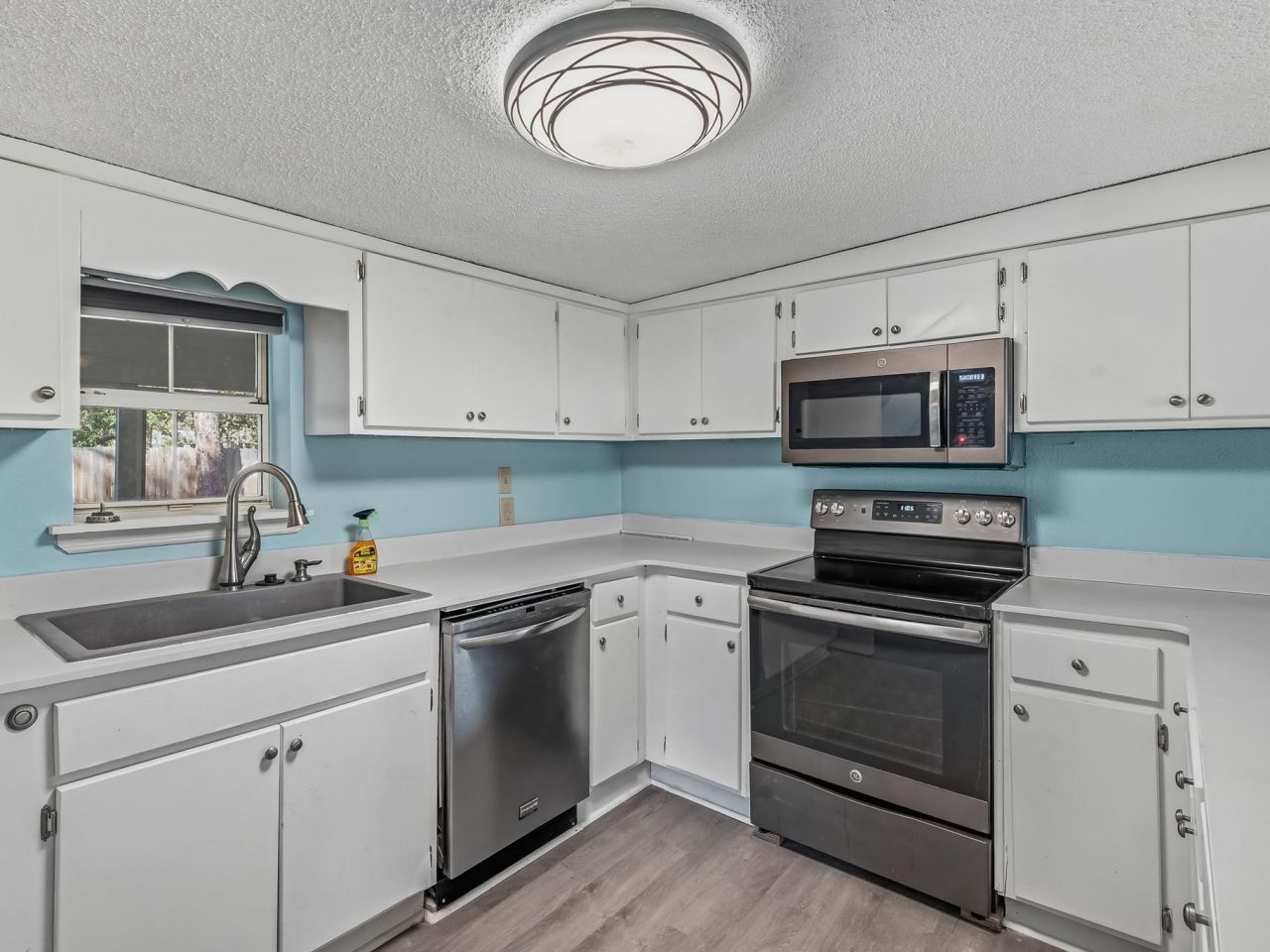 68 Suwannee Avenue, Panacea, FL 32346 Photo
