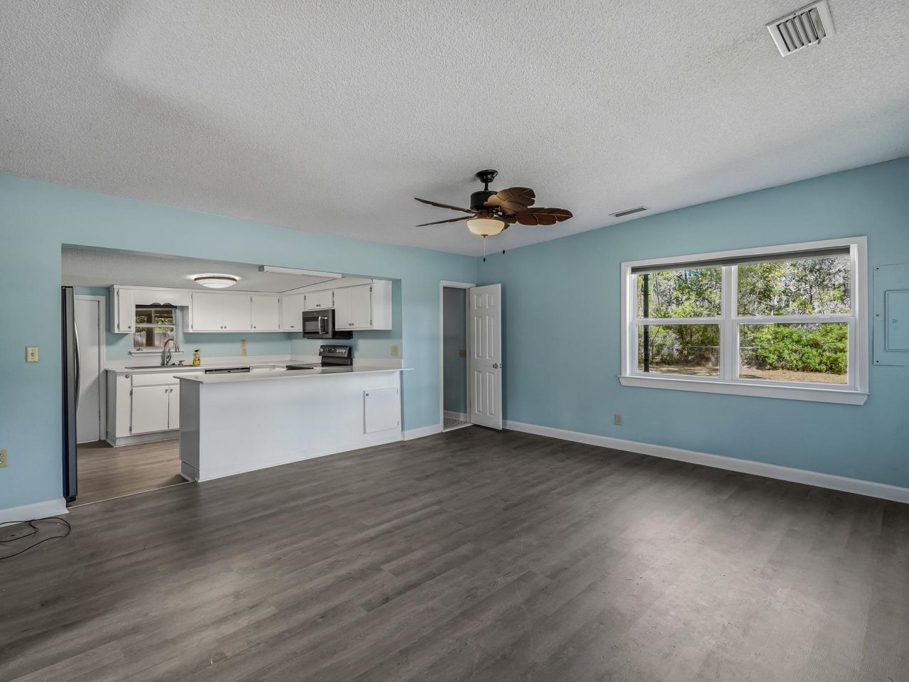 68 Suwannee Avenue, Panacea, FL 32346 Photo