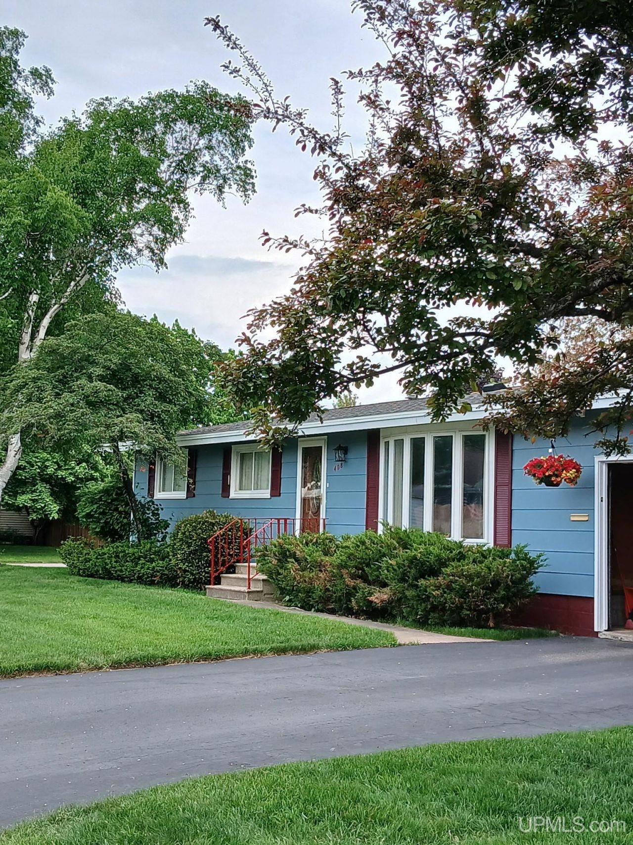 408 Maas Street, Negaunee, MI 49866 Main Photo