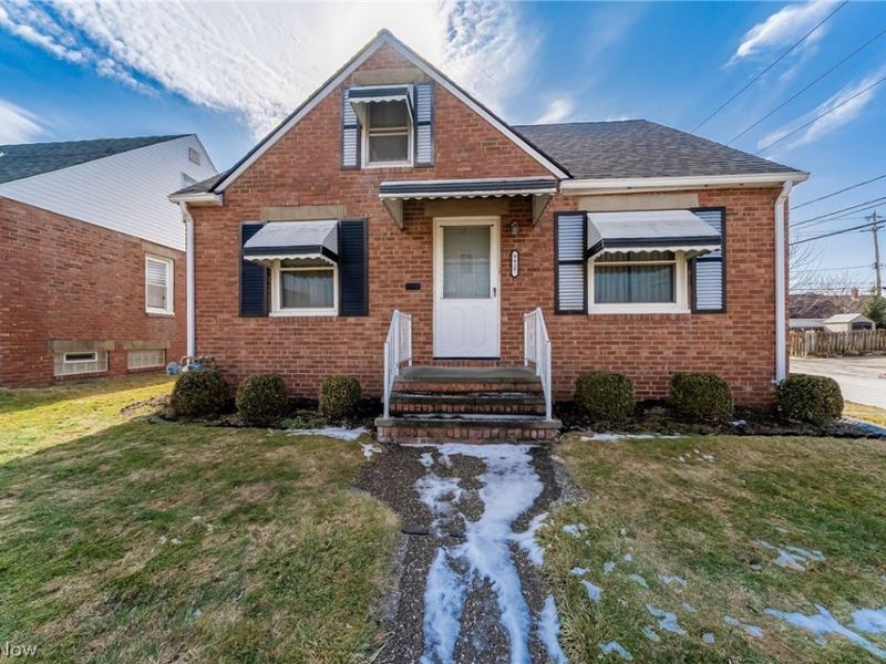 8927 Torrance Avenue , Brooklyn, OH 44144 Photo 1