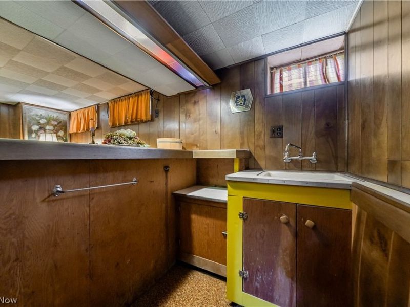 8927 Torrance Avenue , Brooklyn, OH 44144 Photo 35