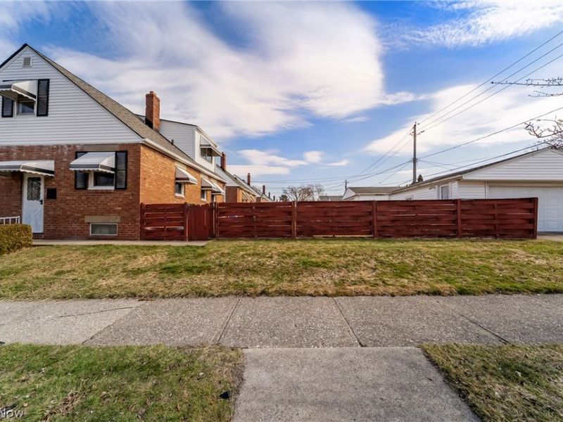 8927 Torrance Avenue , Brooklyn, OH 44144 Photo 41