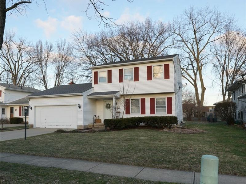 223 Naples Drive , Elyria, OH 44035 Photo 1